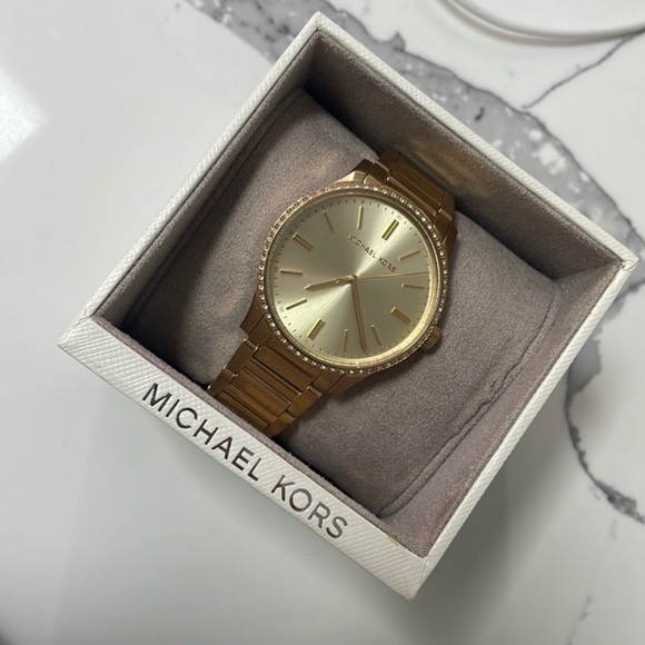 Michael Kors Gold Watch - Picture 1 of 3